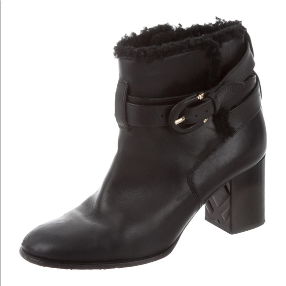 BURBERRY black leather booties 🔥🔥🔥 - Picture 5 of 13